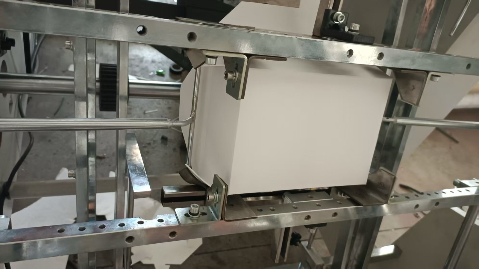 Food box forming machine detail