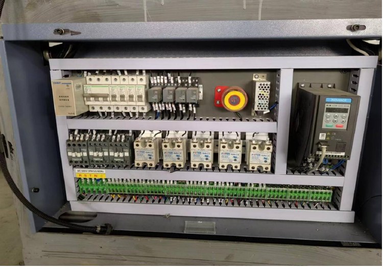 Control cabinet and operating panel